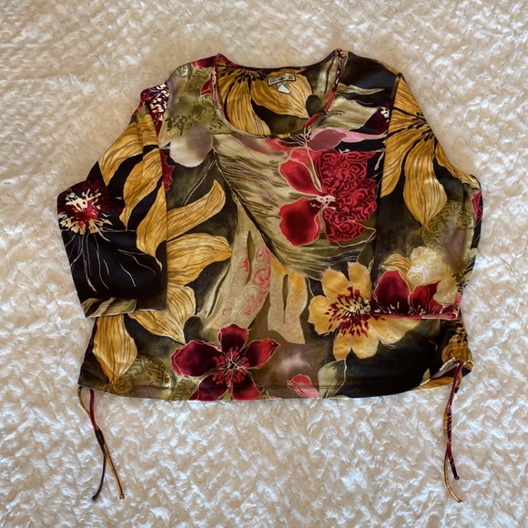 Caribbean Joe women’s multi color big floral pattern, 3/4 sleeve, rushed sides - Picture 9 of 11